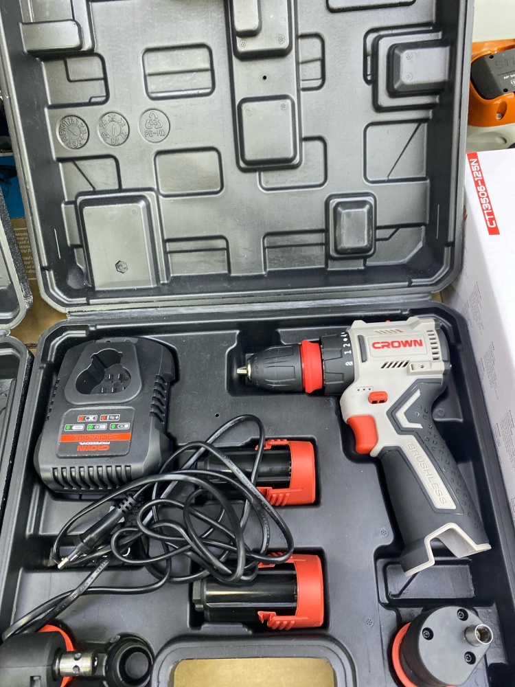 Шуруповерт Crown Ct21129HQX