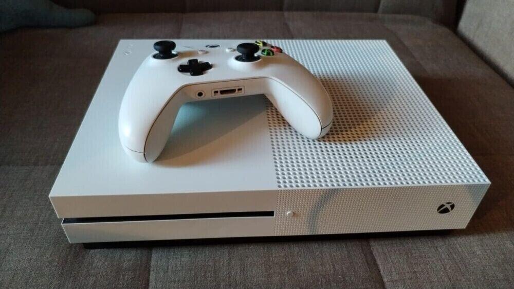 Игровая приставка XBOX ONE S 1tb