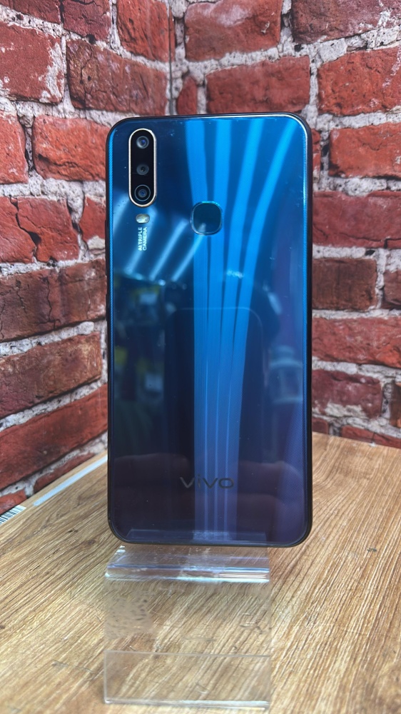 Смартфон Vivo Y17 4\64