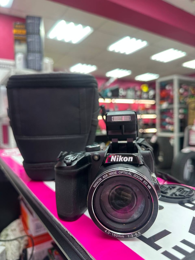 Фотоаппарат Nikon COOLPIXB500