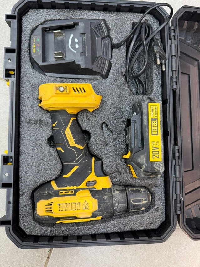 Шуруповерт Denzel