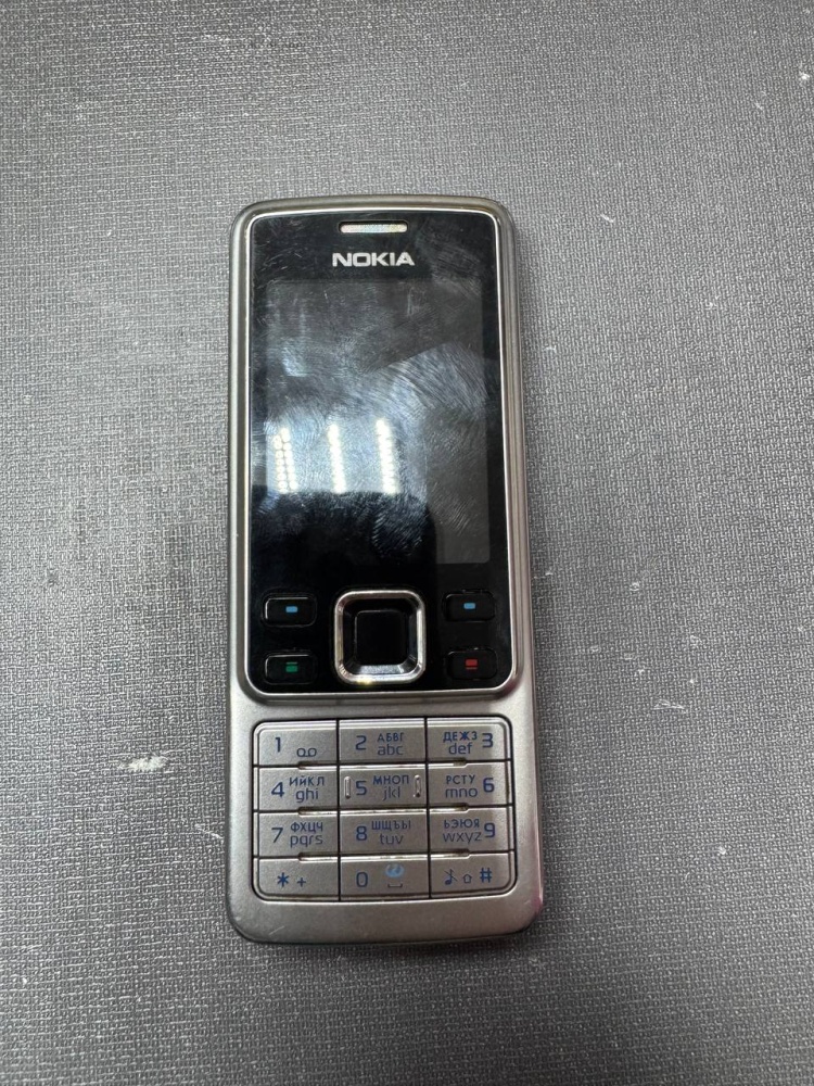 Мобильный телефон Nokia 6300