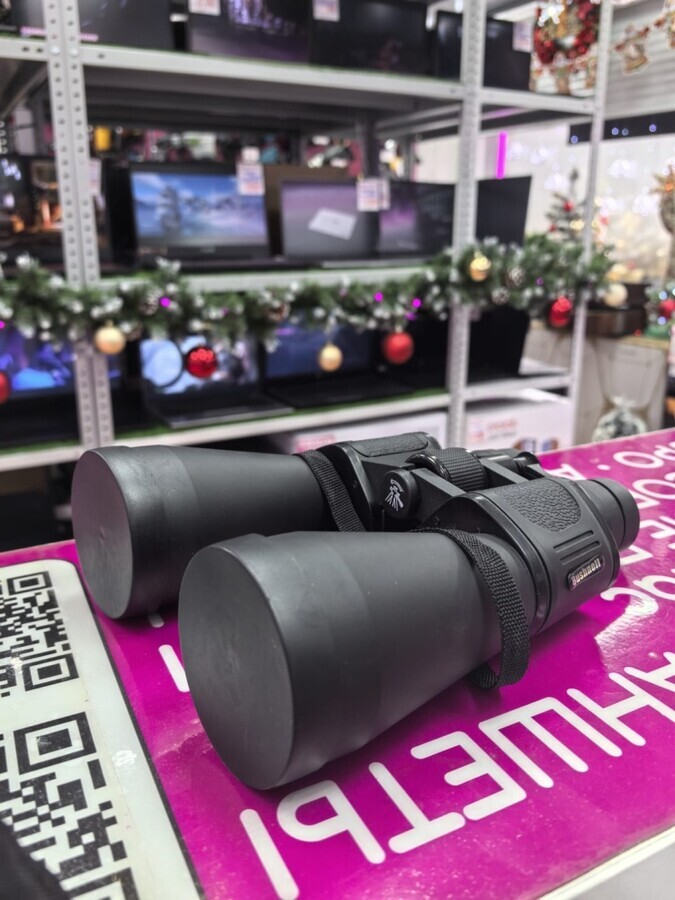 Бинокль Bushnell 10-90X80