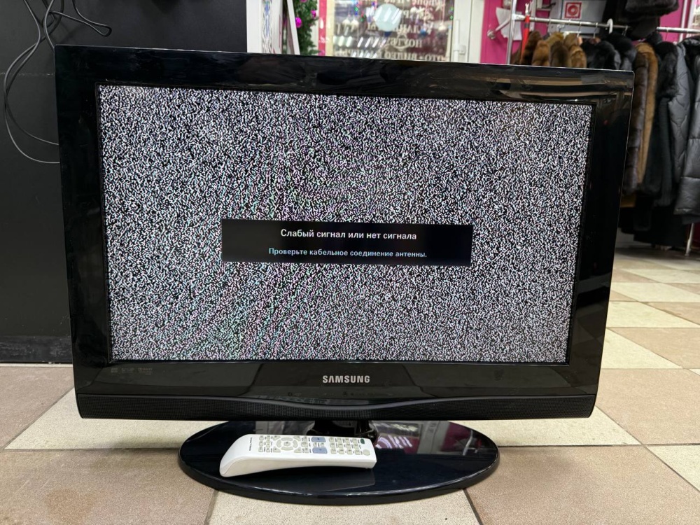 Телевизор Samsung  LE26C350D1W