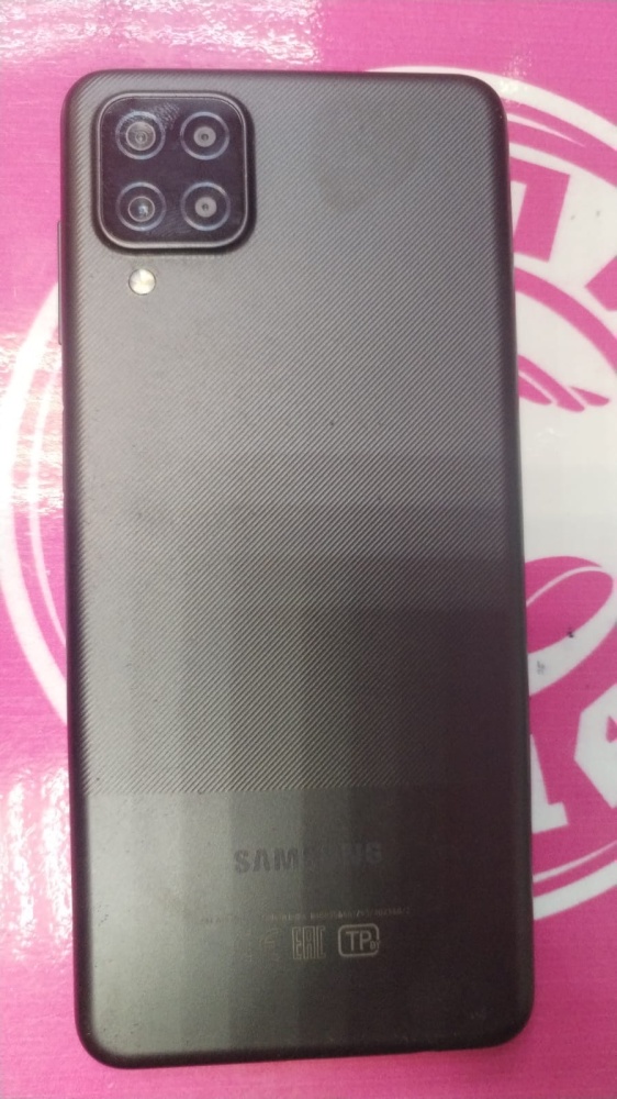 Смартфон Samsung A12  64 гб