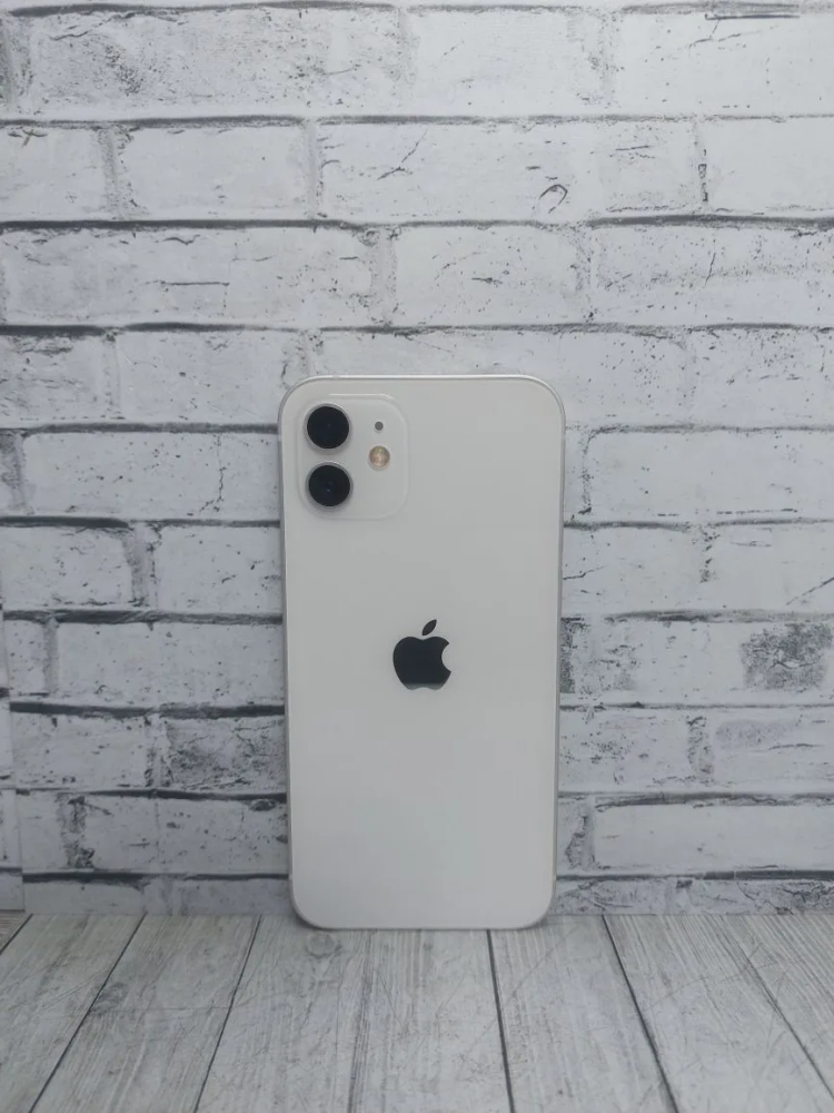 Смартфон iPhone 12 64 Gb