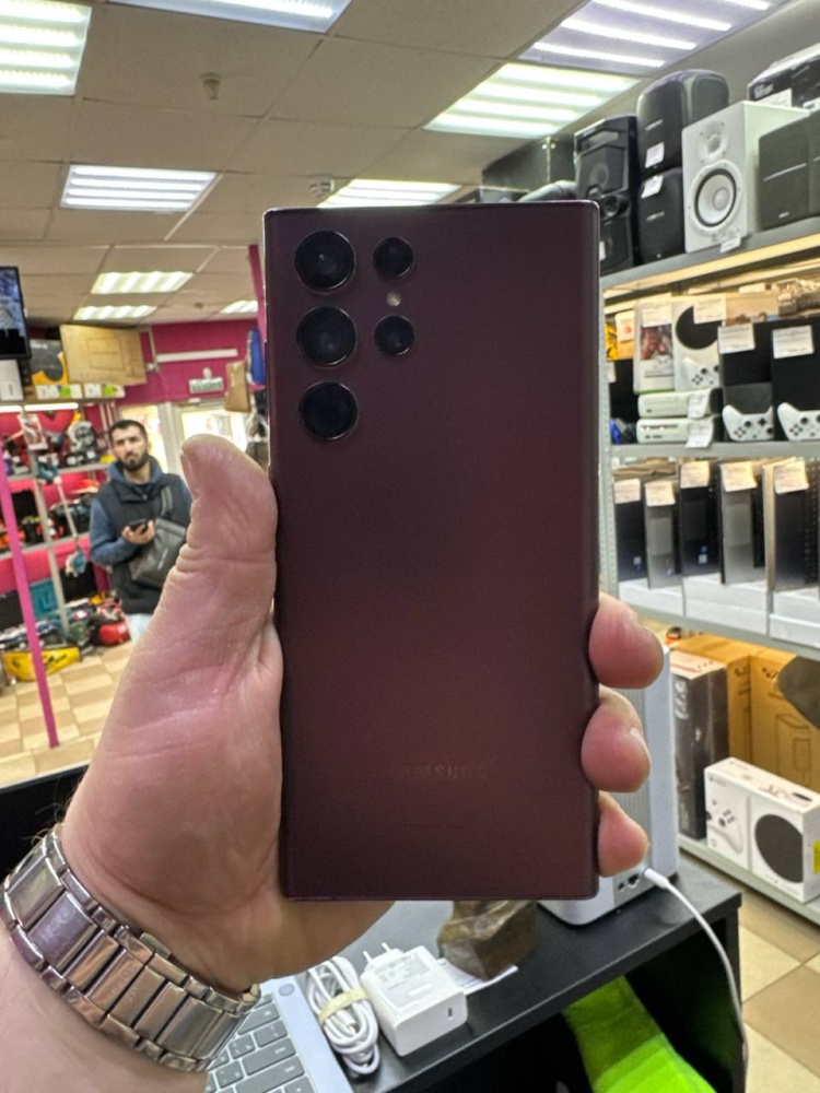 Смартфон Samsung S22 Ultra