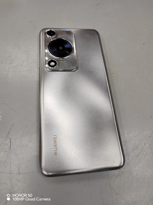 Смартфон Huawei nova Y63
