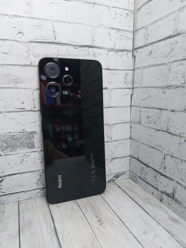 Смартфон Xiaomi Redmi 12 4/128