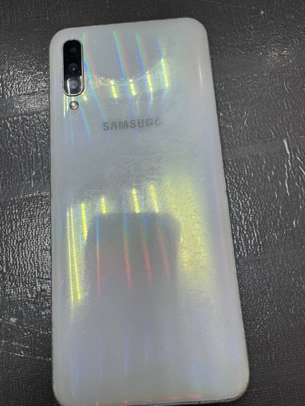Смартфон Samsung A50