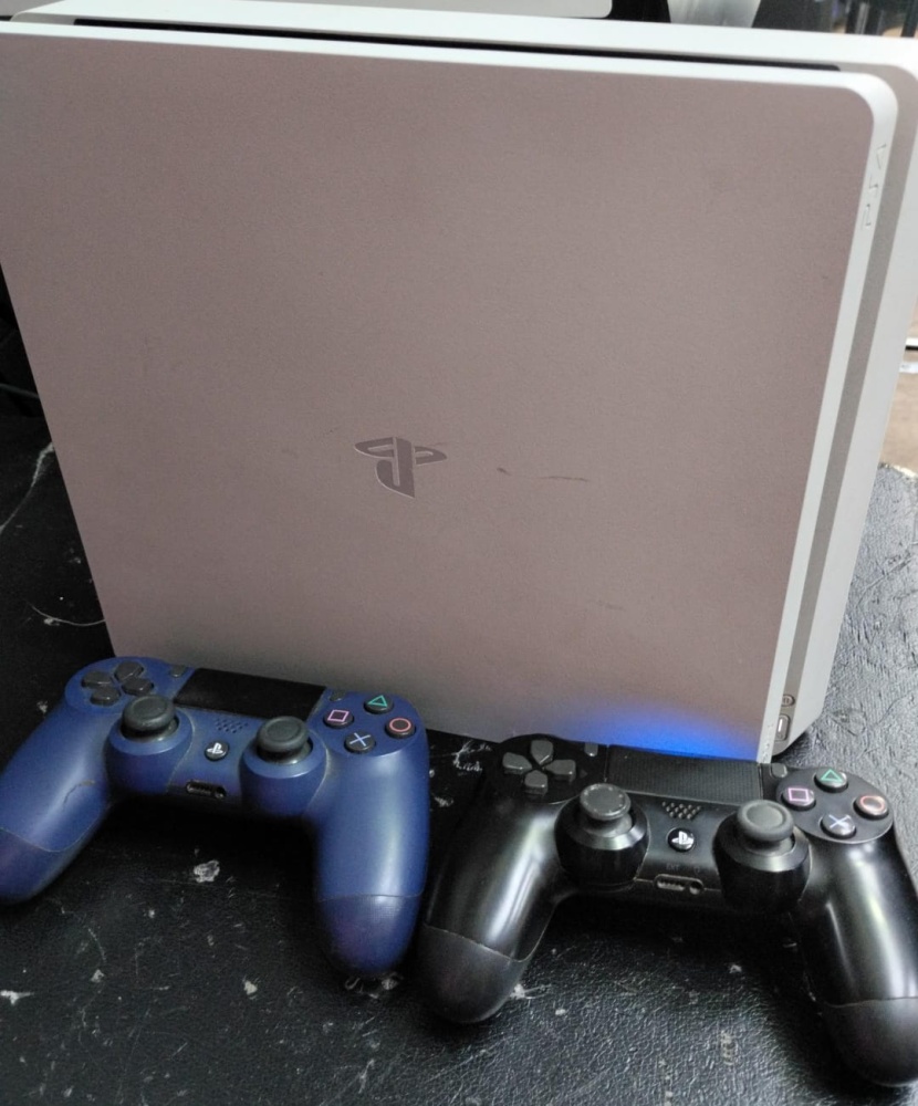 Игровая приставка Sony PlayStation 4 slim 500Gb