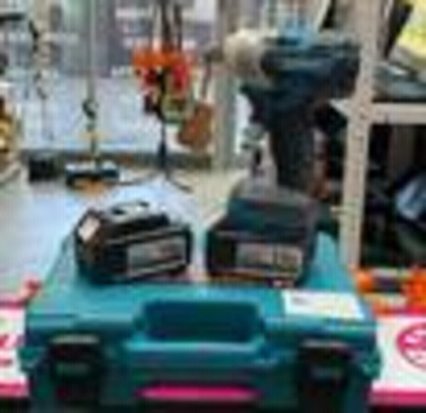 Гайковерт HANDTEK CD 7010 L2 2 АКБ