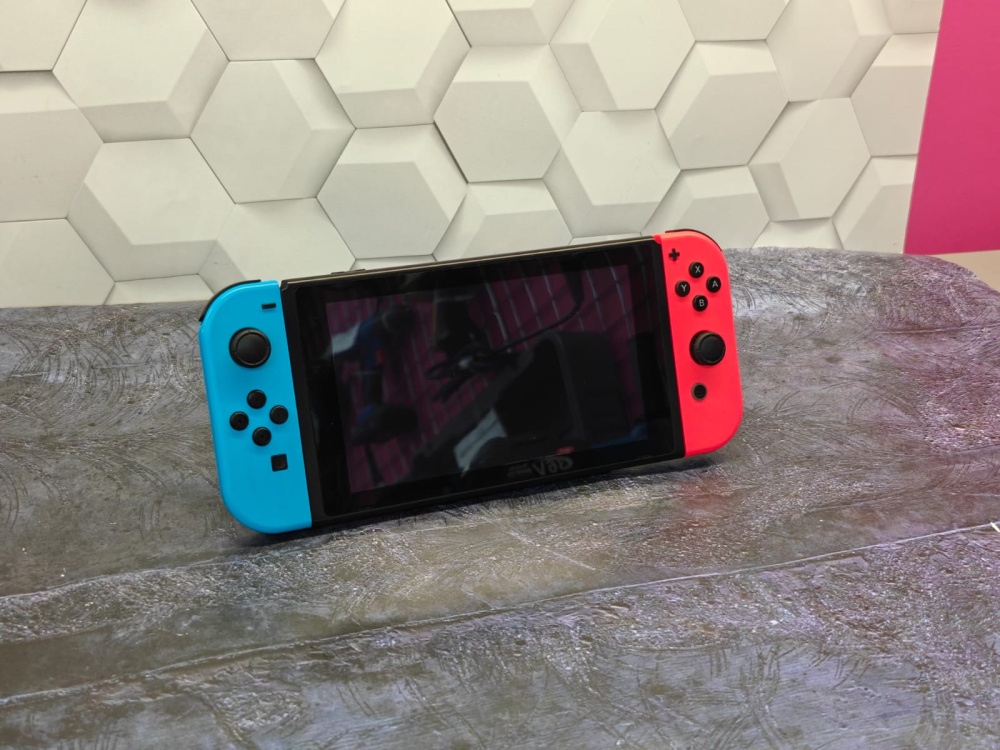 Игровая приставка Nintendo Switch LCD