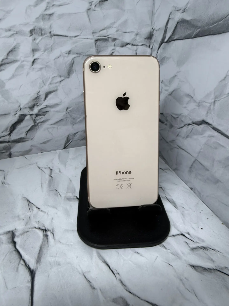 Смартфон iPhone 8 256 Gb