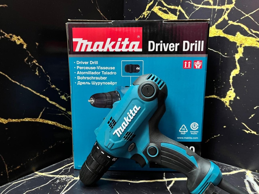 Шуруповерт Makita DF0300