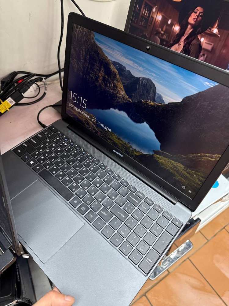 Ноутбук Digma