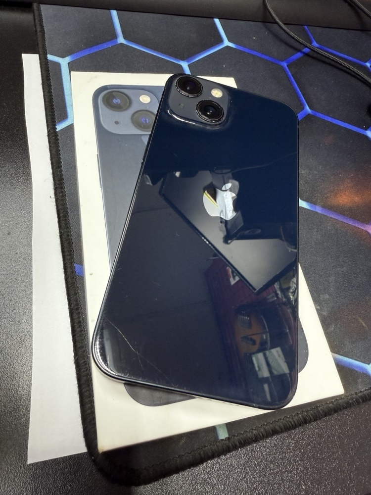 Смартфон iPhone 13 128 Gb