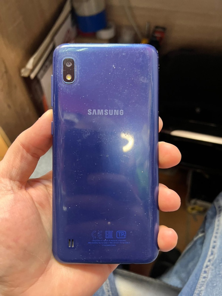 Смартфон Samsung A10 2/32