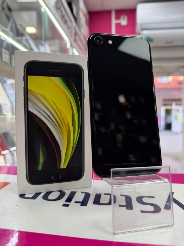 Смартфон iPhone SE 2020 64 Gb