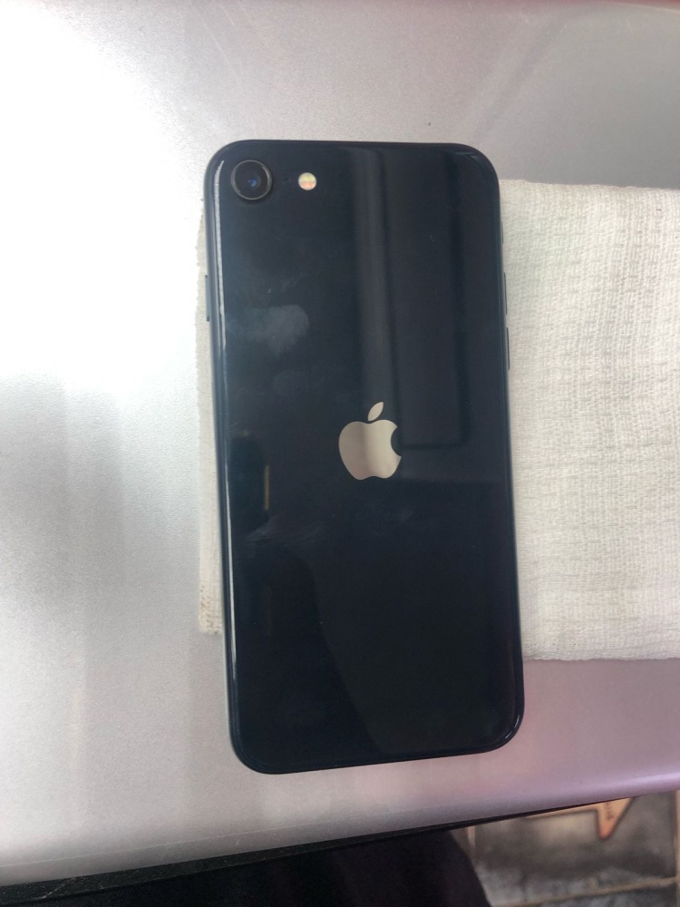 Смартфон iPhone SE 2020 128 Gb