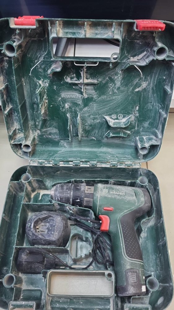 Шуруповерт BOSCH