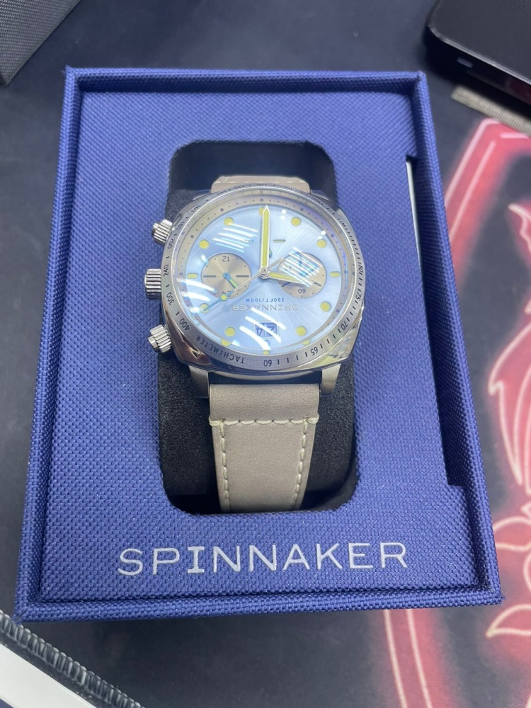 Часы Spinnaker SP-5068