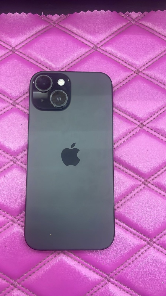 Смартфон iPhone 15 128гб
