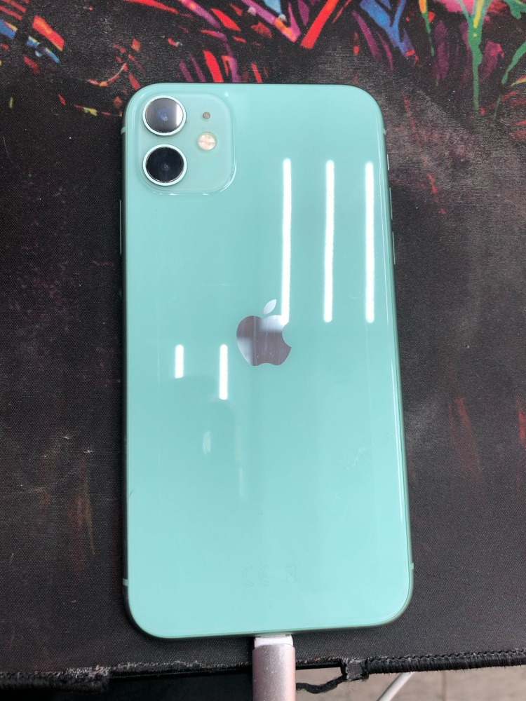 Смартфон iPhone 11 128 Gb