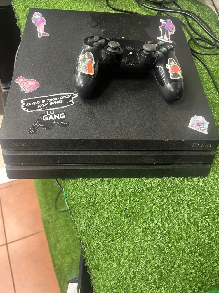 Игровая приставка Sony PlayStation 4 PRO
