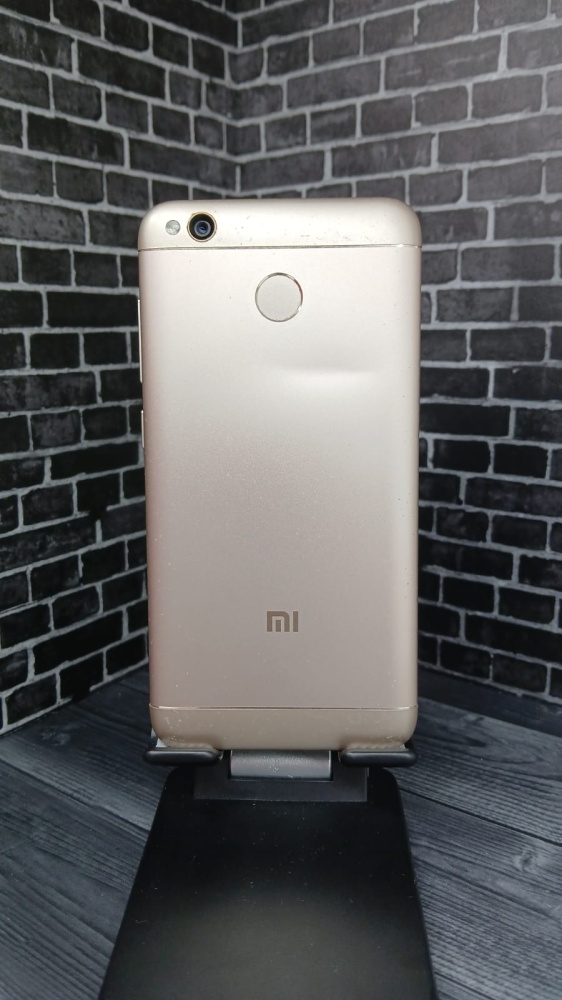 Смартфон Xiaomi Redmi 4X