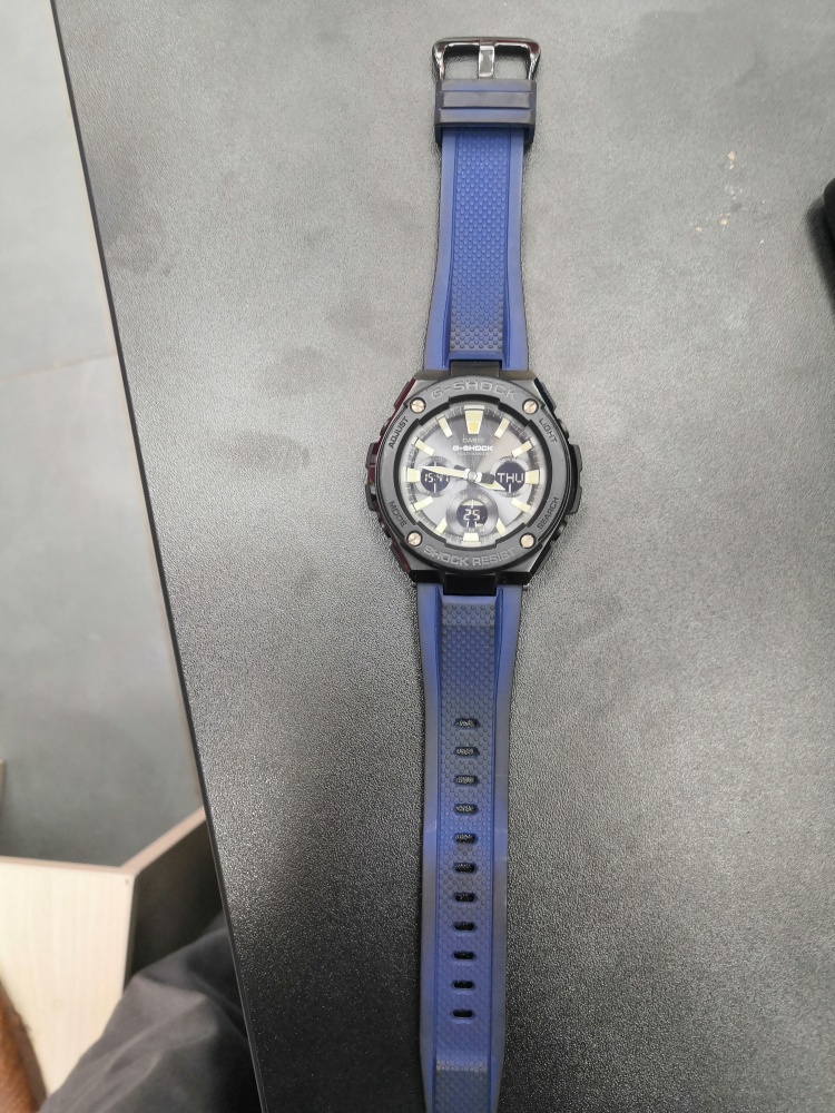 Часы casio gst-W120L