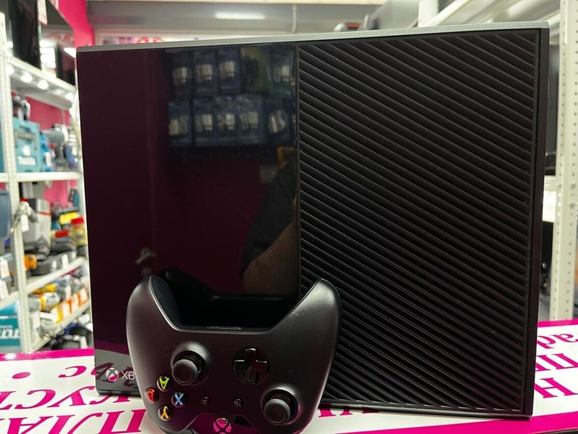 Игровая приставка XBOX ONE 1тб