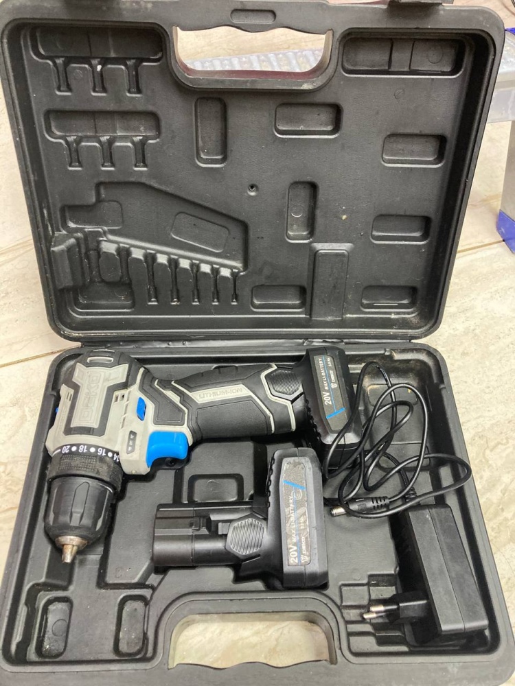 Шуруповерт DEKO 20V