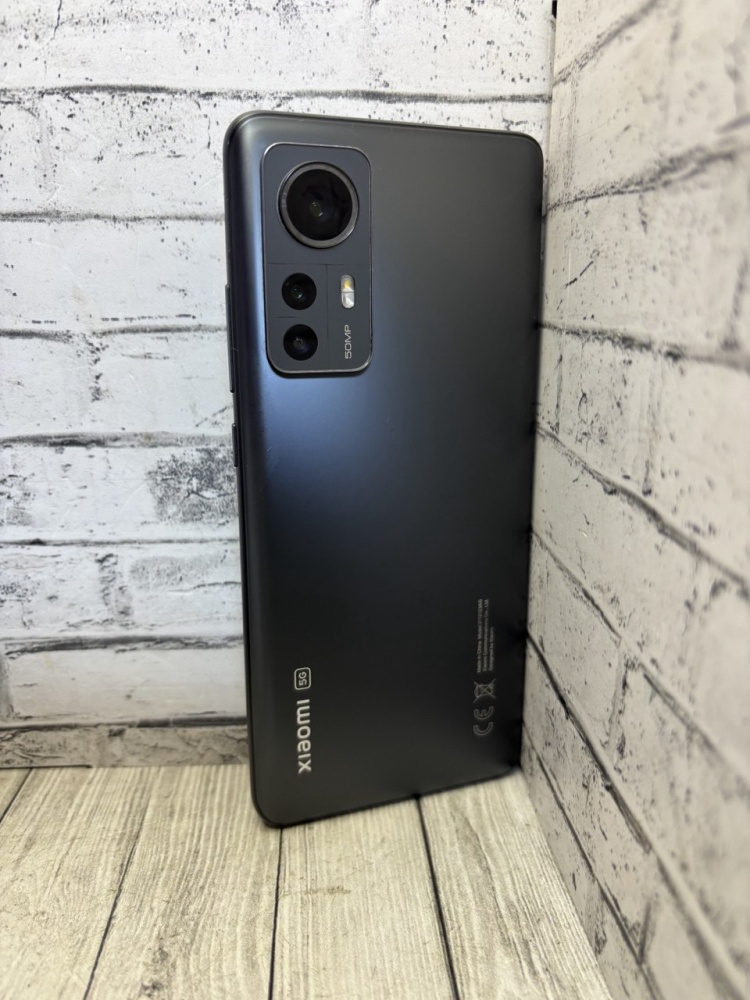 Смартфон Xiaomi 12 х 8/256