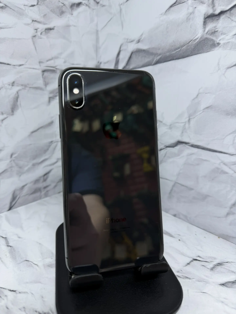 Смартфон iPhone X 64Gb