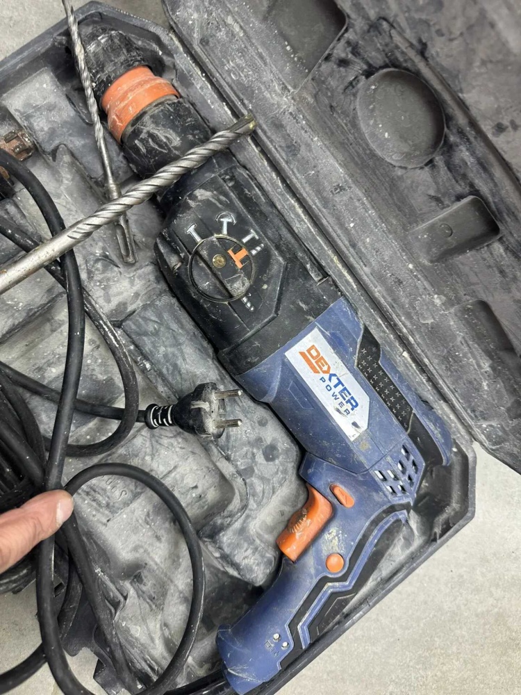 Перфоратор Dexter 800 Вт