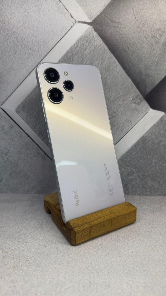 Смартфон Xiaomi Redmi 12 8/256