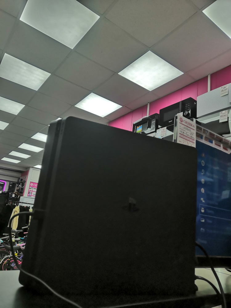 Игровая приставка Sony PlayStation 4 slim