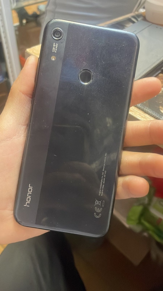 Смартфон Honor 8A