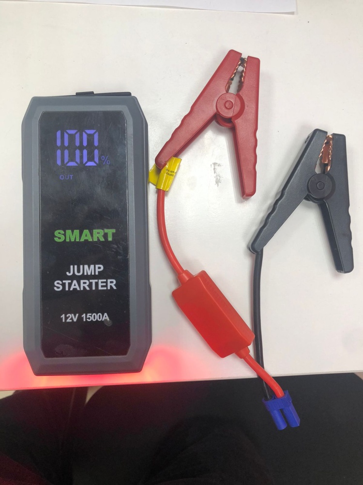 Автомобильное пускозарядное устройство jump starter 1500A