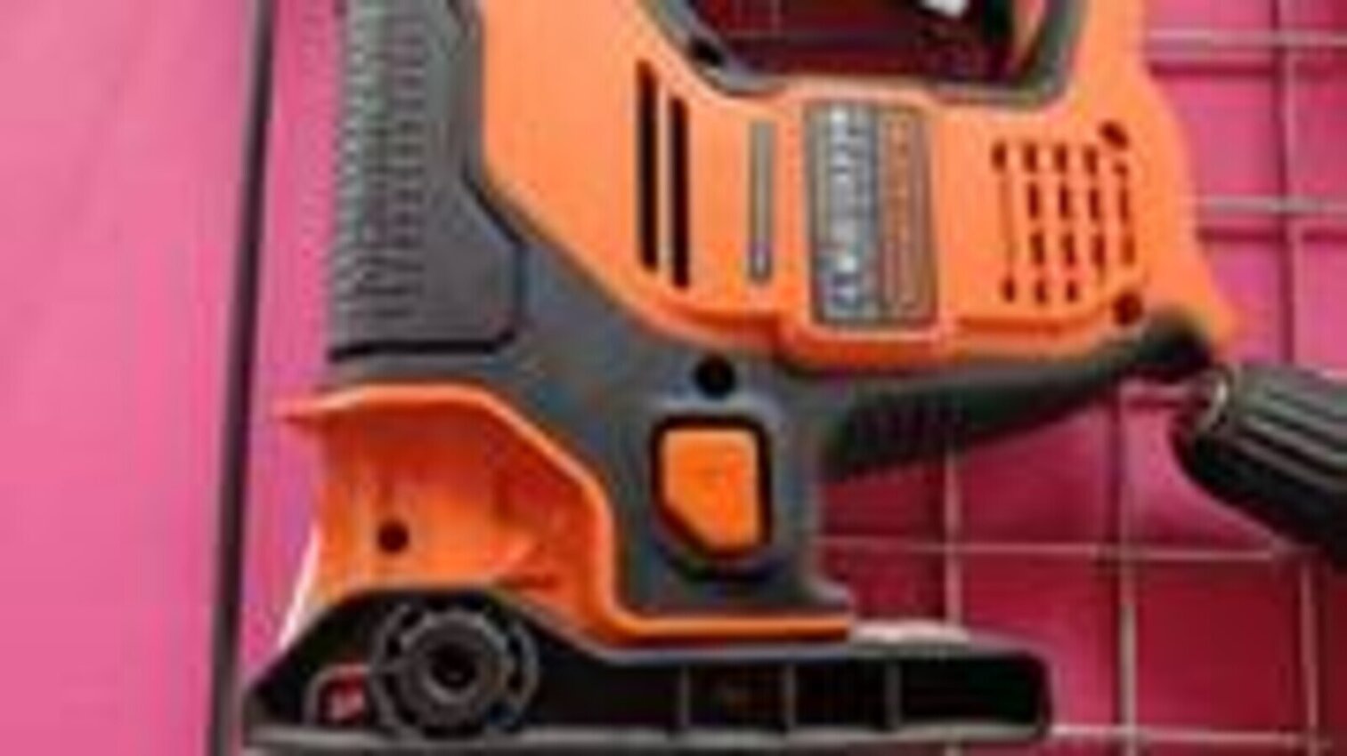 Пила Сабельная black+deker