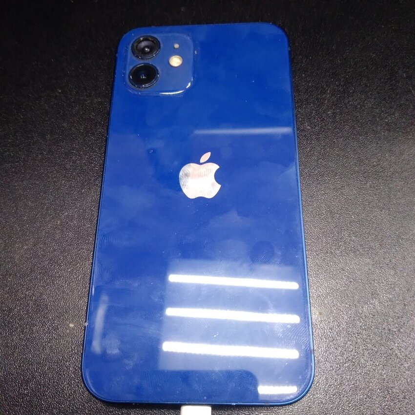 Смартфон iPhone 12 64 Gb