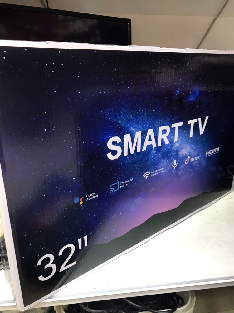 /Телевизор Smart 32*