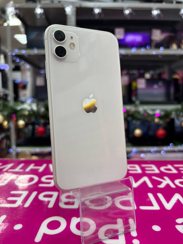 Смартфон iPhone 11 64Gb 72%
