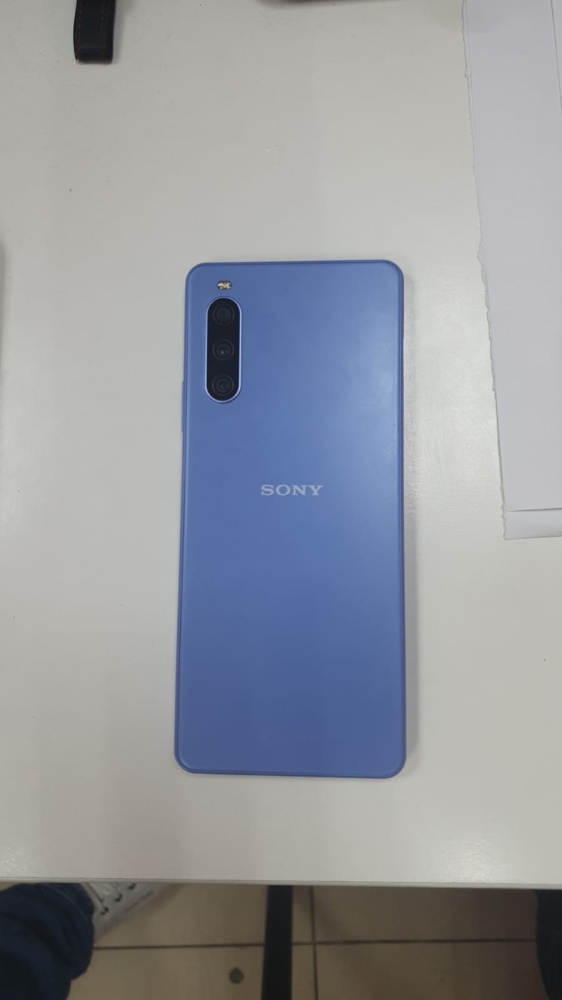 Мобильный телефон Sony xperia 4 6\128