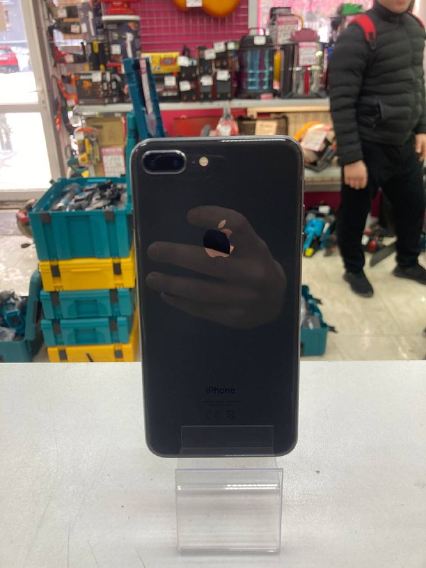 Смартфон iPhone 8+ 64 Gb