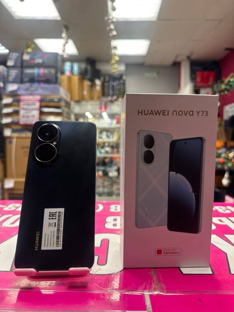 Смартфон Huawei nova Y73