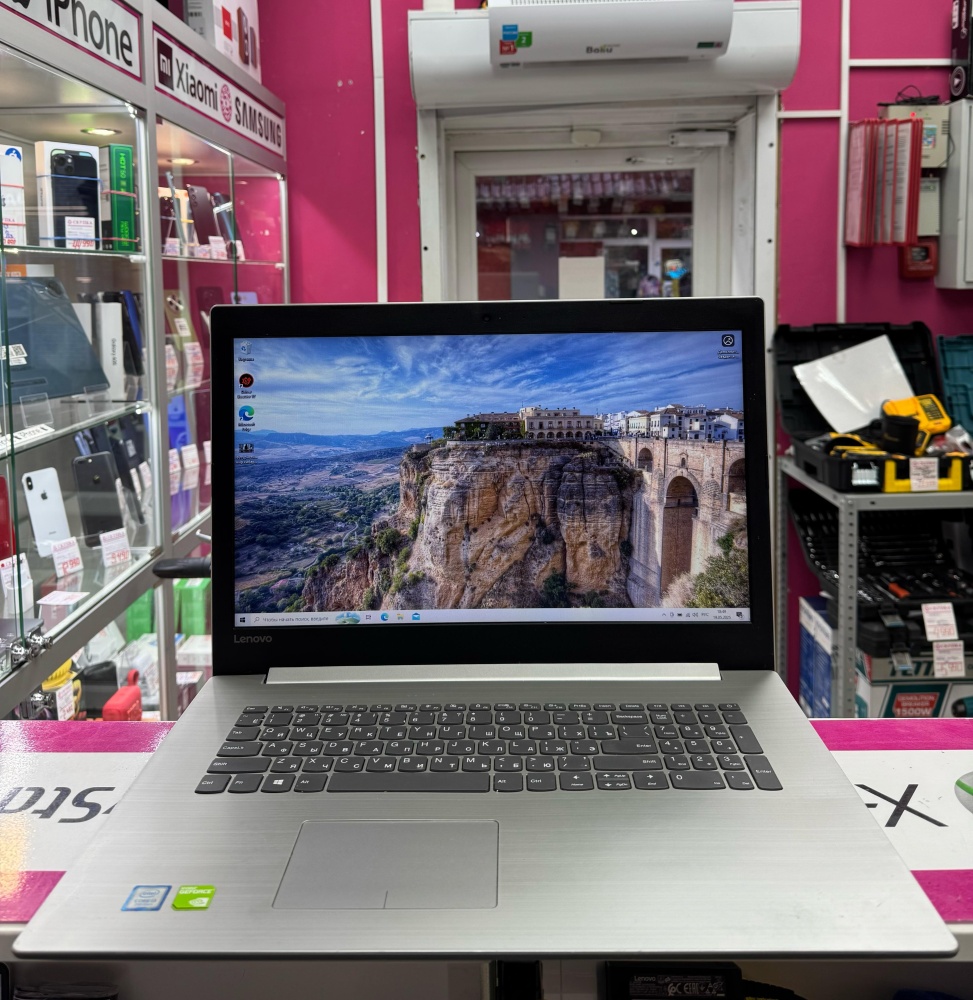 Ноутбук Lenovo 17"  IdeaPad 320 Intel Core i3-7130U 4*2.70GHz/8 GB RAM/256 GB SSD/GeForce 940 MX 2 GB