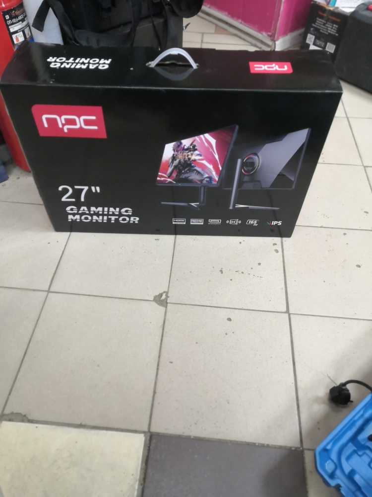 Gamingg monitor 27 2k 165 hz