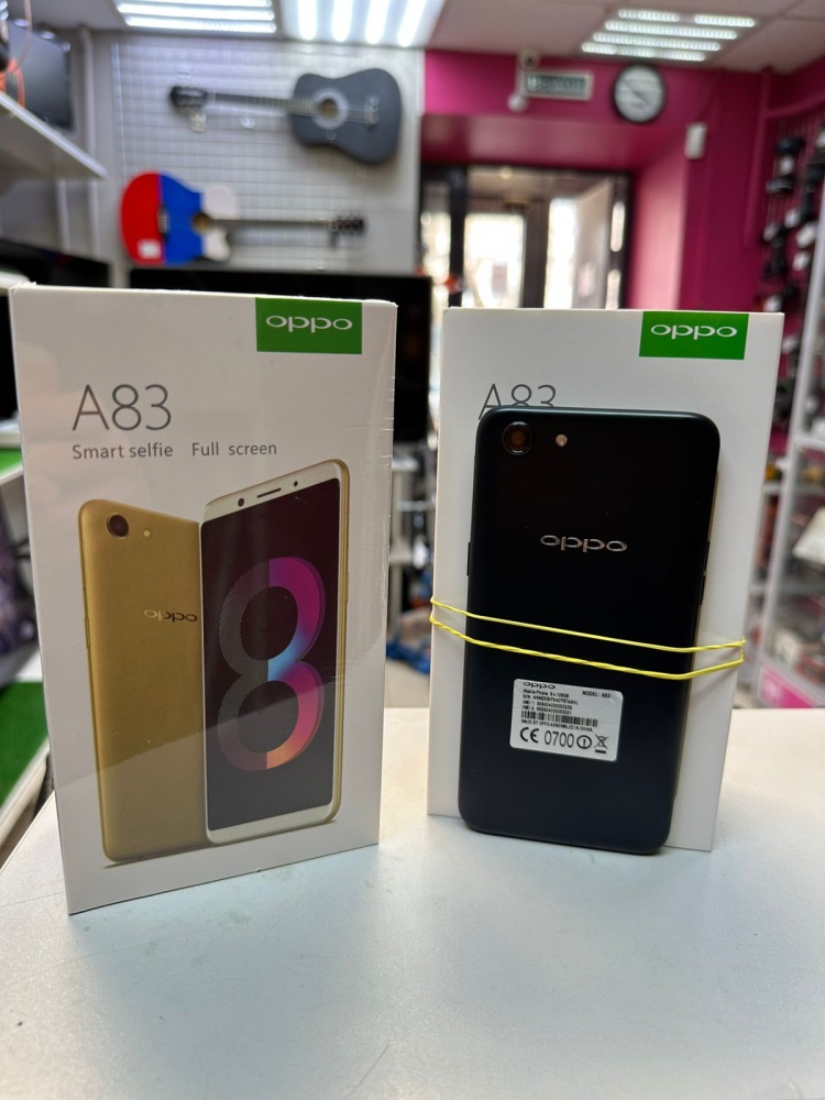 Смартфон Oppo A83